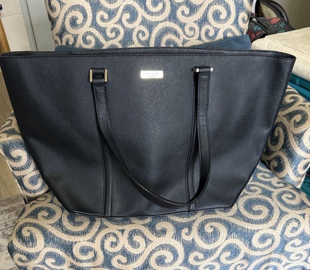 Kate Spade New York Briar Newbury Lane Briar Saffiano Leather XL Black Tote Bag